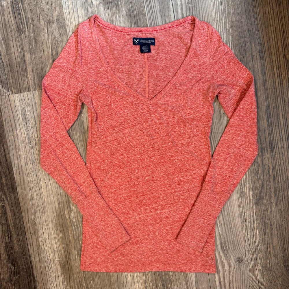 American Eagle Outfitters Y2K Inspired Coral Red Heather Long Sleeve VNeck Top S
